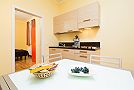 Vlkova Residence - One Bedroom Apartment Vlkova 3 Kuchyň
